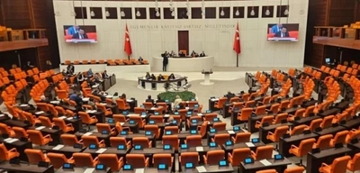TBMM'de Kabul Edildi: Kapsamlı Öğrenci Affı Resmi̇leşti! Kimler Yararlanabilir, Şartlar Neler?