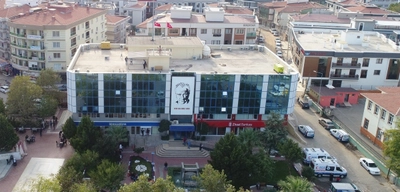 Menderes Belediye Başkanı İlkay Çiçek Rüşvet ve İrtikap Soruşturmasında Gözaltına Alındı