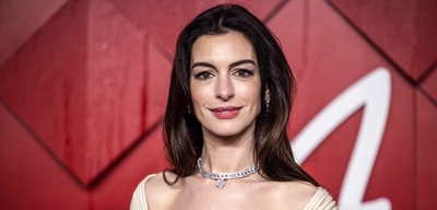 Anne Hathaway'den Hakkındaki 'Sahte Hamilelik' İddialarına Esprili Yanıt