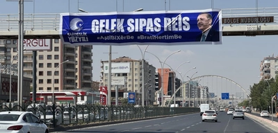 Diyarbakır'da Erdoğan'a Kürtçe Teşekkür Pankartı