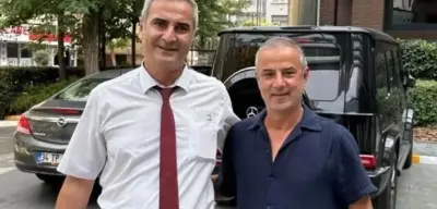 İsmail Kartal kendisine ikizi kadar benzeyen Fenerbahçe taraftarıyla buluştu