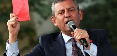 Özgür Özel'den 2. Kırmızı Kart!