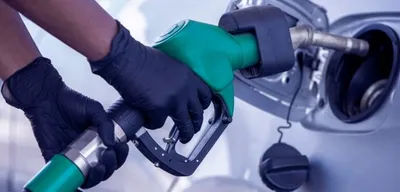 Benzine 1 Lira 15 Kuruş Zam