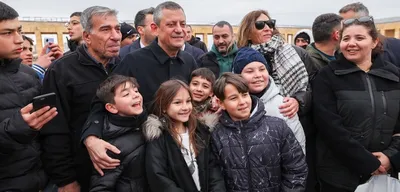 CHP'de Değişim Fırtınası: İşte Özel'in İlk A Takımı