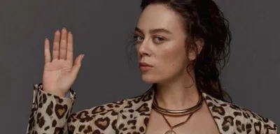 Demet Evgar'dan Normal Doğum Pankartına Tepki