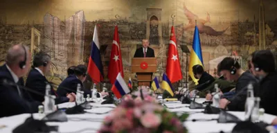 İstanbul'da Kritik Gün: Rusya ve Ukrayna Temsilcileri Barış için Yeniden Masada