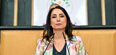 Tülay Hatimoğulları'ndan "Free İmamoğlu" Tartışmasına Açıklık