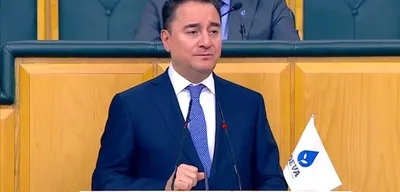Ali Babacan'dan Hükümete Sert Eleştiriler: "Anayasa İhlalleri ve Bağımlılığa Göz Yumuluyor"