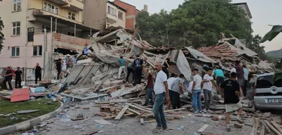 Balıkesir Sındırgı'da 6.1 Büyüklüğünde Deprem: Bir Kişi Hayatını Kaybetti, 29 Yaralı!