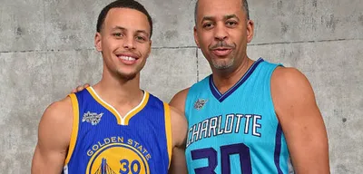Dell Curry'nin 30 Numaralı Forması Emekli Ediliyor
