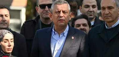 Özel'den Boğaziçi Üniversitesi'ndeki Eyleme Destek Ziyareti