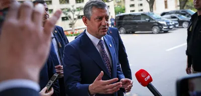 Özgür Özel'den 23 Nisan Mesajı