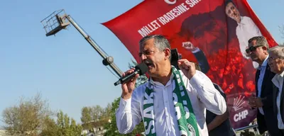 Özgür Özel'den Sakarya'da Erken Seçim Çağrısı: "Artık Bir Tek Şey İstiyoruz; Sandık!"