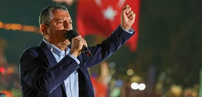 CHP Lideri Özgür Özel'den Uşak Belediye Başkanı Özkan Yalım'ın İddialarına Sert Yanıt: "Belli ki Orada Bir Numara Var"