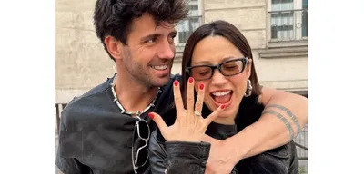 Zeynep Bastık ve Serkay Tütüncü'den Düğün Öncesi Aşk Pozları