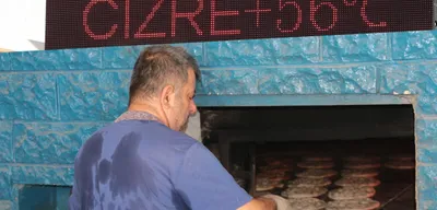 Dışarısı 55, içerisi 80 derece. Serinlemek için bunları yapıyorlar