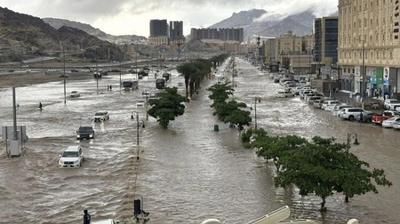 Mekke'yi Sel Vurdu: Kırmızı Alarm Verildi