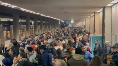 İstanbul'da Metro Arızası: Seferler Aksadı