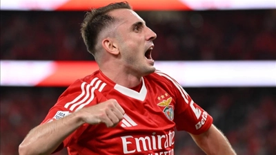 Benfica'da Tarih Yazan Kerem Aktürkoğlu'nun 'Tekmelik' Detayı Gündem Oldu: Galatasaray'a Sinyal Mi Gönderdi?