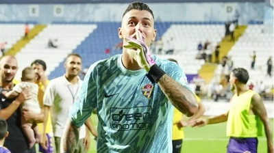 Eyüpspor Berke Özer'in Bonservisini Belirledi