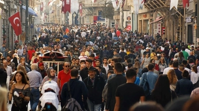 Türkiye'nin Yüzde 49,6'sı Mutlu