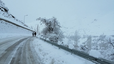 Başkale'de Termometreler Eksi 40 Dereceyi Gösterdi
