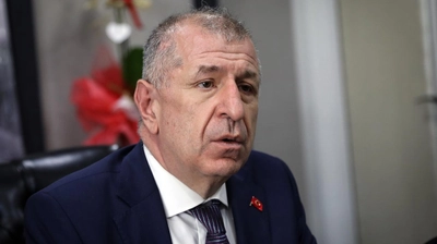 Ümit Özdağ'dan Cezaevinden İlk Fotoğraf