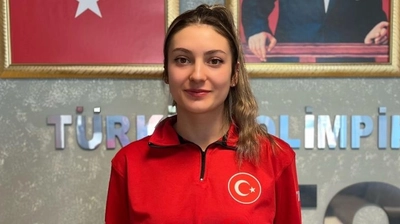 Damla Köse, Atıcılık Avrupa Şampiyonası'nda Gümüş Madalyanın Sahibi Oldu