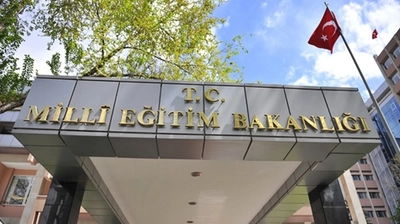 Öğretmenler İçin Beş Yılda Bir Zorunlu Eğitim: Detayları Bakan Tekin Duyurdu