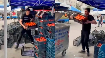 Çorum'da Akılalmaz Olay! Domatesleri Çöpe Döken Pazarcıya Milyon Liralık Ceza Kesildi