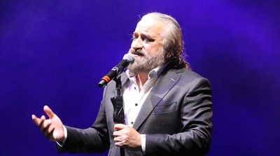 Volkan Konak'ın Cenaze Töreninde Kızı Şimal Konak Fenalaştı! Eşi Selma Konak'ın Sözleri Yürek Burktu