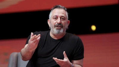 Cem Yılmaz'dan Sosyal Medya Eleştirilerine Yanıt