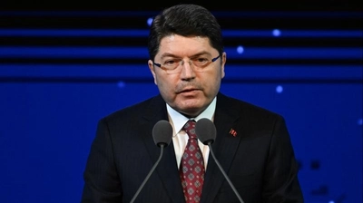 Bakan Tunç'tan Özgür Özel'e Tepki