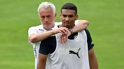 Fenerbahçe'de Djiku Gelişmesi: Mourinho'nun Gözden Çıkardığı Stopere Fransa'dan Talip Çıktı