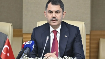 Bakan Kurum'dan Belediyelere 'Deprem' Çağrısı: "Siyaseti Bir Kenara Bırakalım, Tüm Paramızı Buraya Harcayalım"