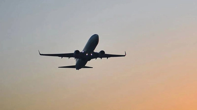 Hindistan ve Pakistan'da Yüzlerce Uçuş İptal Oldu