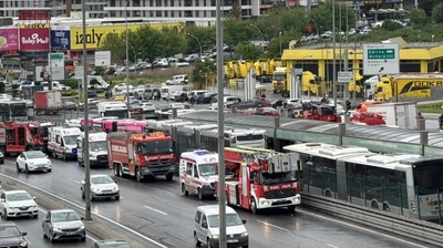 Beylikdüzü'nde Metrobüs Kazası: Bir Ölü, 20 Yaralı