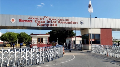 İBB Soruşturmasında Tutuklanan 8 Kişi Silivri Cezaevi'nden İzmir'e Gönderiliyor