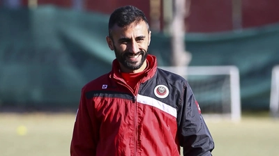 Eyüpspor'da Arda Turan'ın Yerine Geçecek İsim Belli Oldu: Selçuk Şahin Takımın Başına Geçiyor