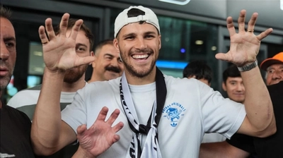 Beşiktaş'ın Yeni Transferi David Jurasek İlk Antrenmanına Çıktı