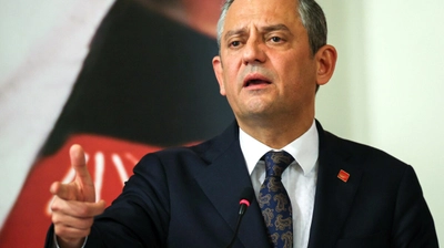 Özgür Özel: "İktidar 100 Gün Önce Kaybettiğini İtiraf Etti"