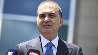 Ömer Çelik'ten Özgür Özel'e Sert Eleştiri: "Demokratik Siyaseti Anlamaktan Uzak"