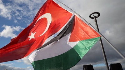 Sağlık Hizmetine Erişemeyen 4 Gazzeli Türkiye'ye Getirildi