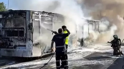 Bakırköy'de Metrobüs Yangını!