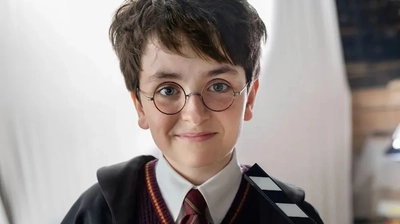 Harry Potter Dizisi Setinden İlk Paylaşım!