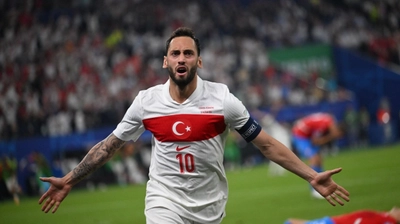 Hakan Çalhanoğlu, Fenerbahçe Yolunda! Ali Koç'tan Doğrudan Temas