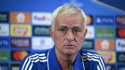 Mourinho'dan Benfica Öncesi Net Mesaj: "Favori Olduğumuzu Söylemek İstemiyorum"