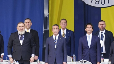Fenerbahçe Kongresinde Galatasaray'a "5" Göndermesi