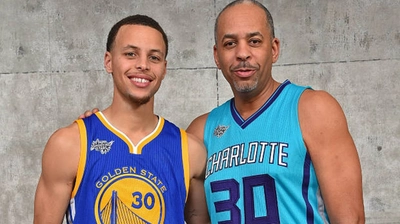 Dell Curry'nin 30 Numaralı Forması Emekli Ediliyor