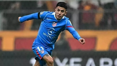 Galatasaray'ın Transfer Gündemindeki Thiago Almada'dan Net Cevap: Burada Kalıyorum